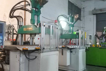 立式高速注塑機如何控制溫度？掌握這四點！