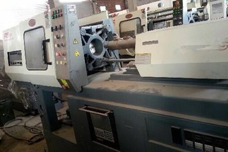 混雙色臥式注塑機的射出速度和壓力參數(shù)如何調(diào)節(jié)？